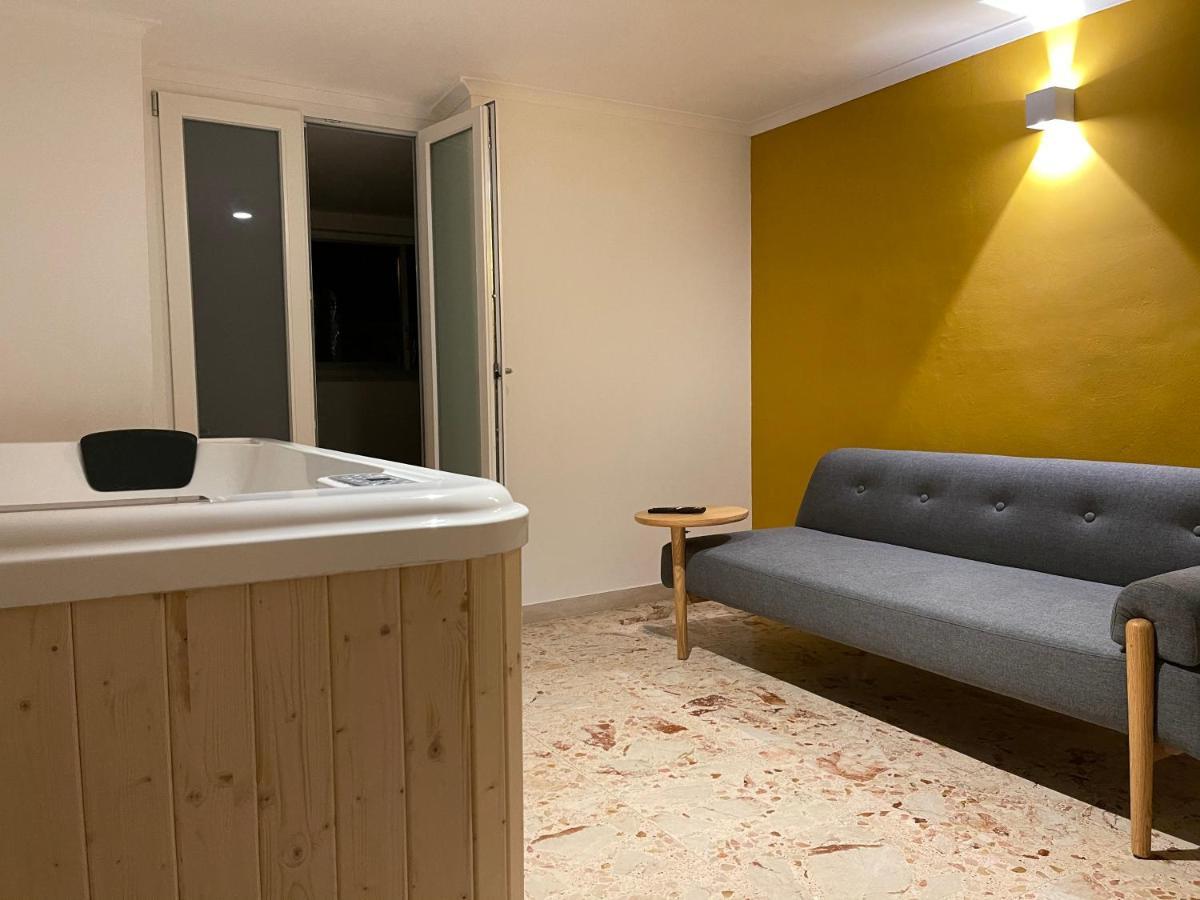 Charme Rooms Taranto Esterno foto