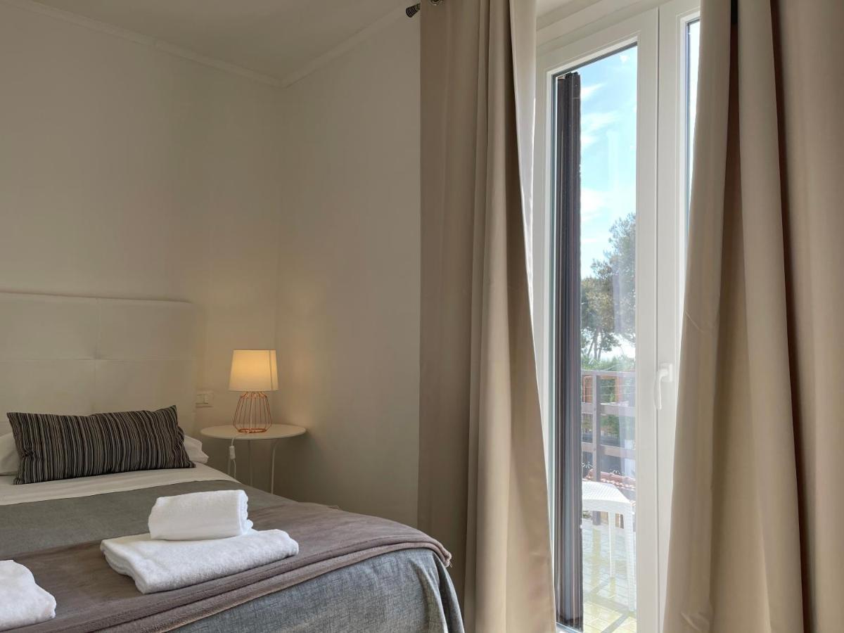 Charme Rooms Taranto Esterno foto