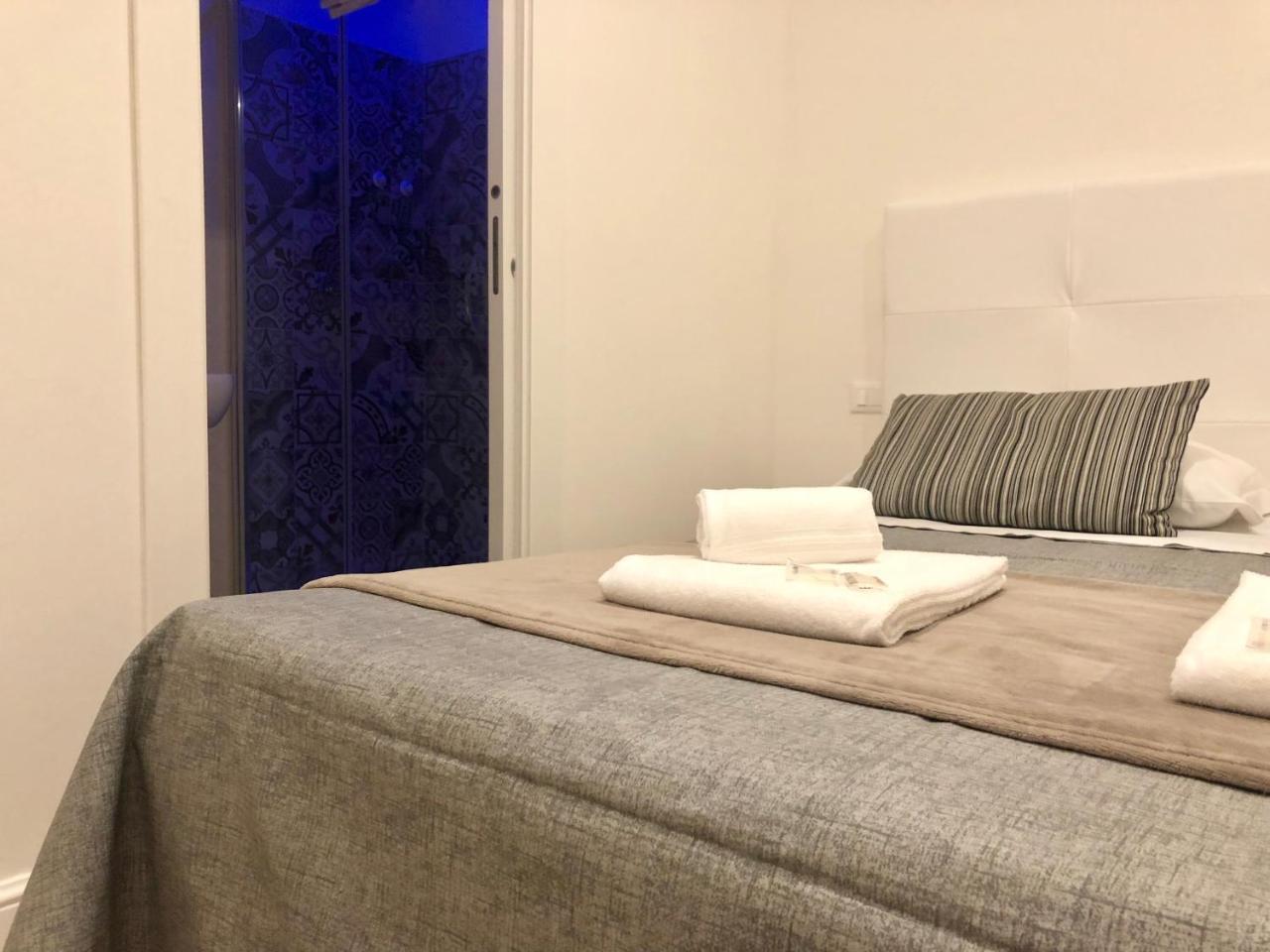 Charme Rooms Taranto Esterno foto