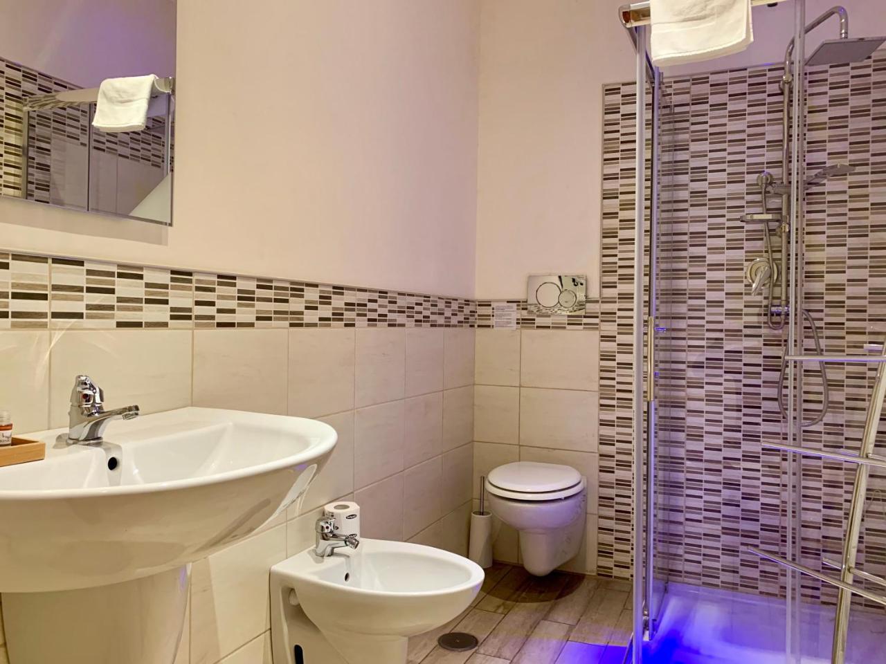 Charme Rooms Taranto Esterno foto